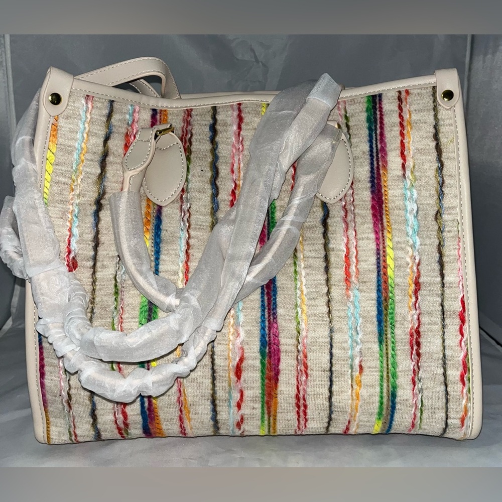 Vibrant Rainbow Stripe Woven Tote Bag – Casual & Versatile